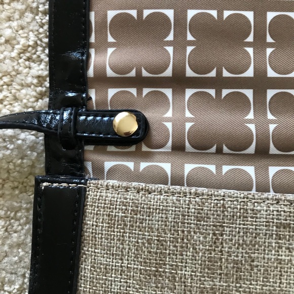 Liz Claiborne Spring Ahead Straw/Blk Patent Clutch - Picture 12 of 15